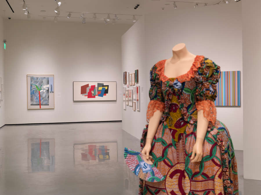 view exhibition image