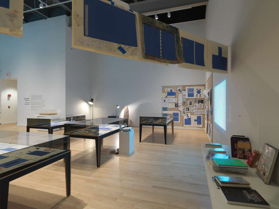 view exhibition image