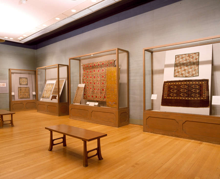 view exhibition image