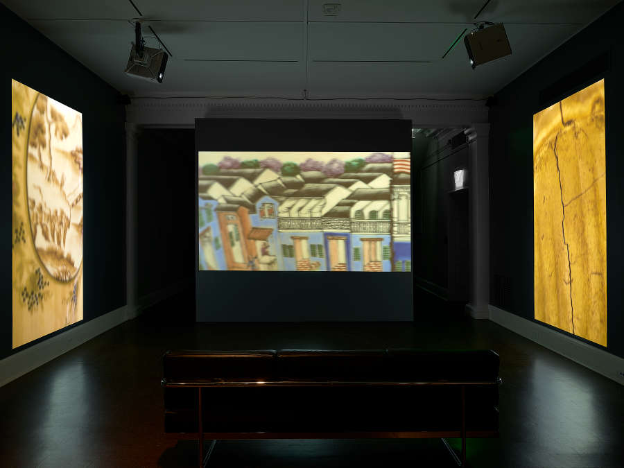 view exhibition image