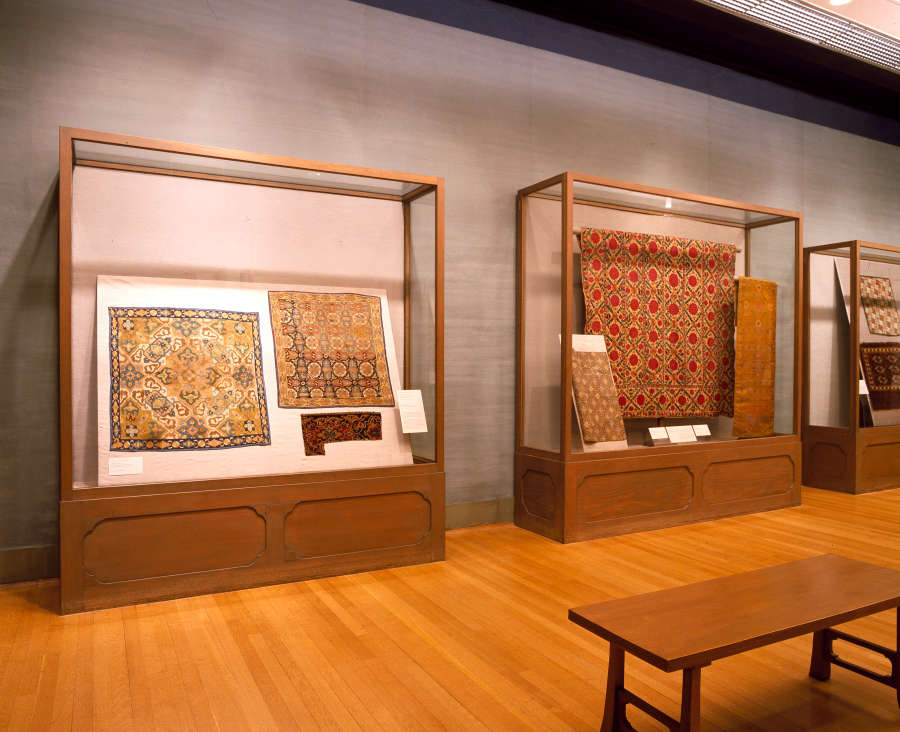 view exhibition image