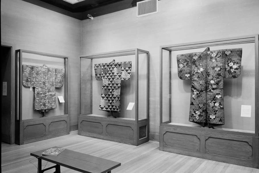 view exhibition image