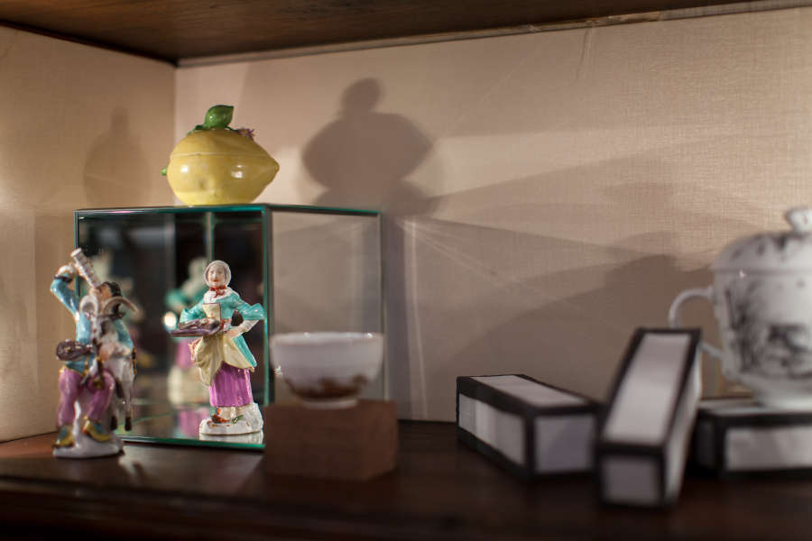 view exhibition image