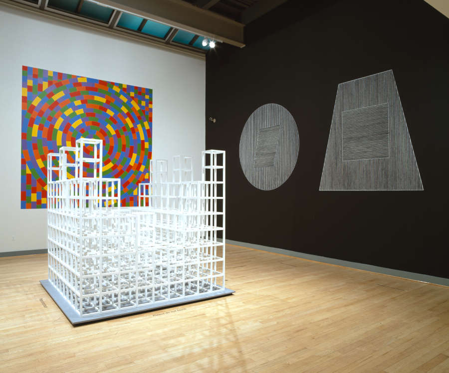 view exhibition image
