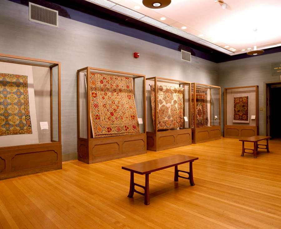 view exhibition image