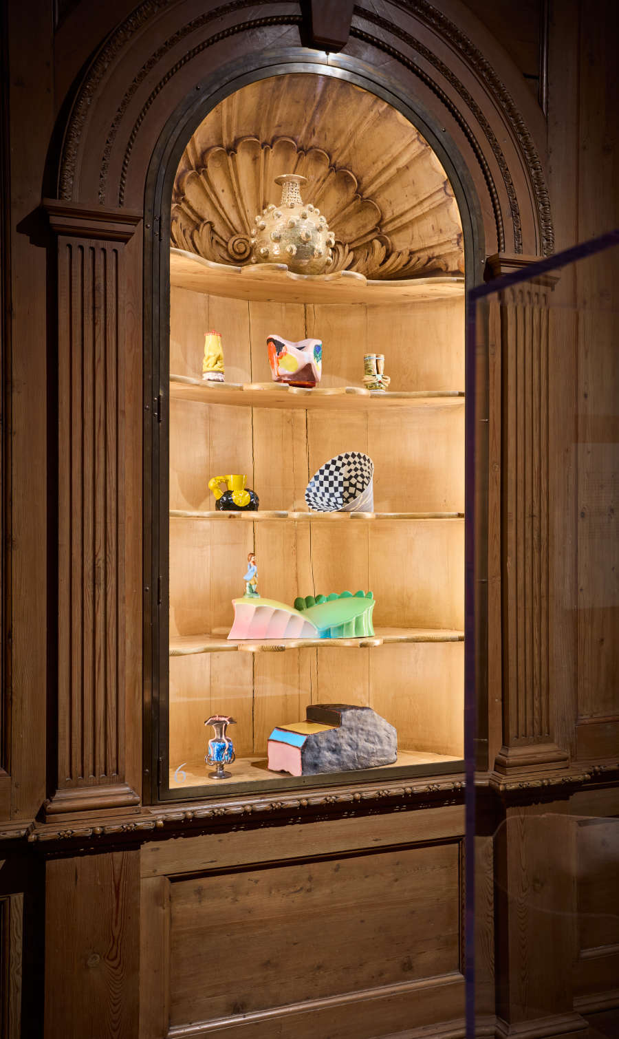 view exhibition image