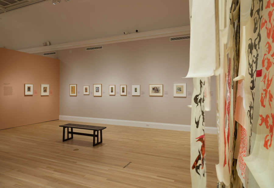 view exhibition image