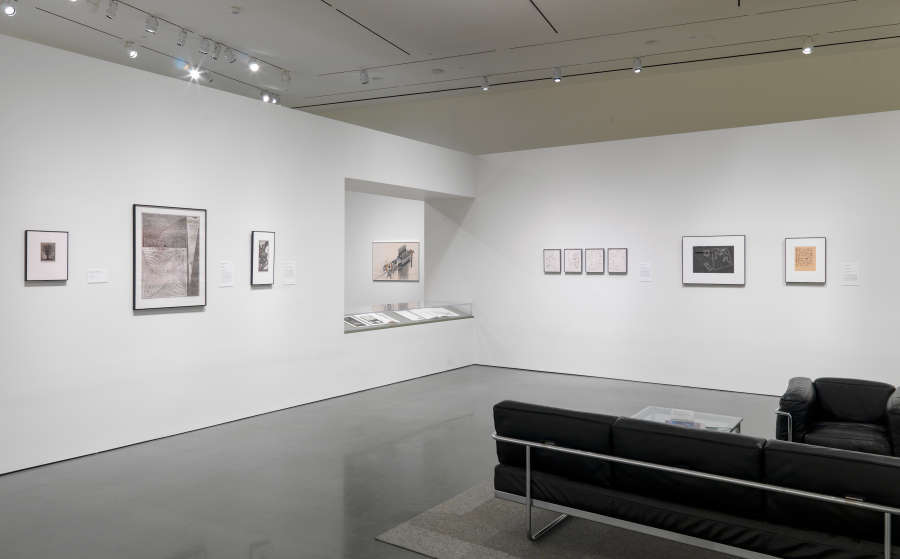 view exhibition image