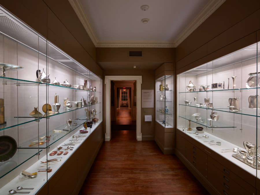 view exhibition image