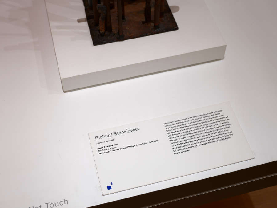view exhibition image