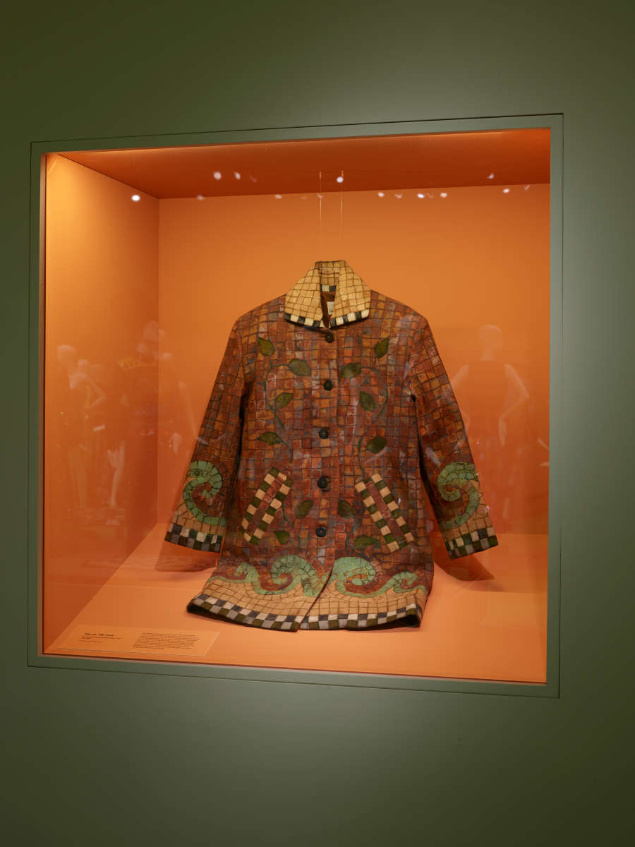 view exhibition image