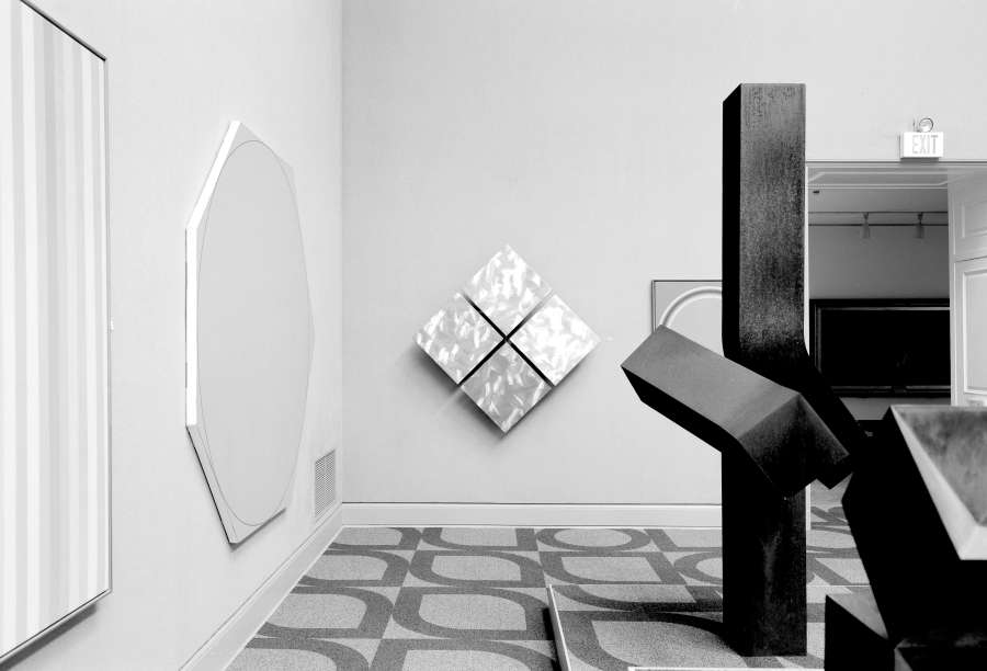 view exhibition image