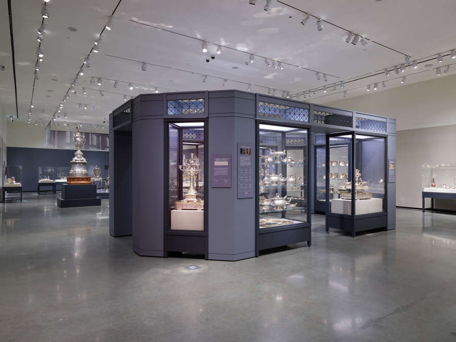 view exhibition image