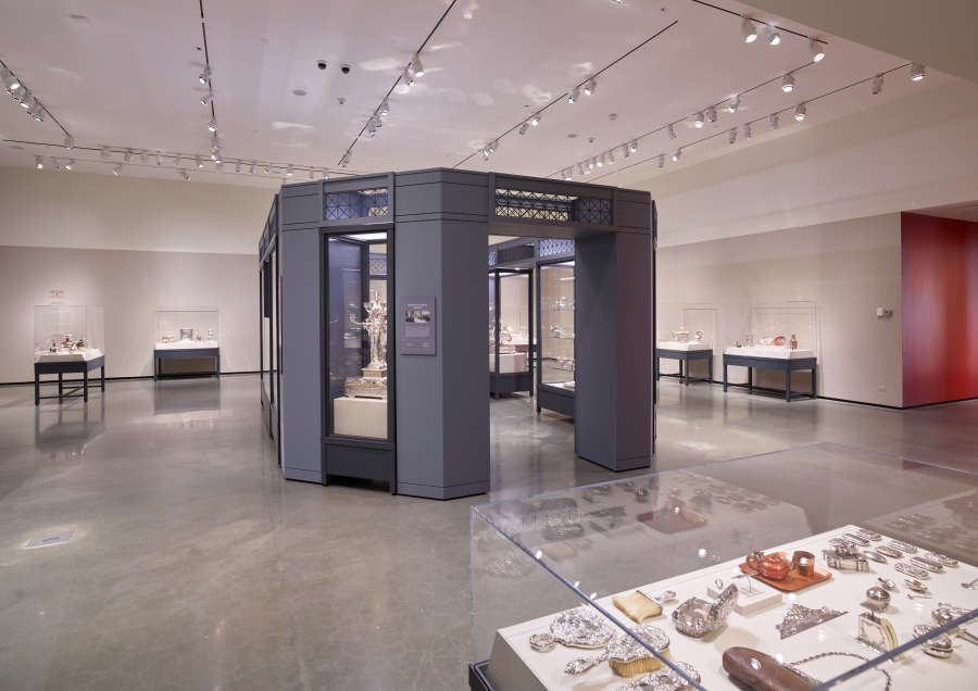 view exhibition image
