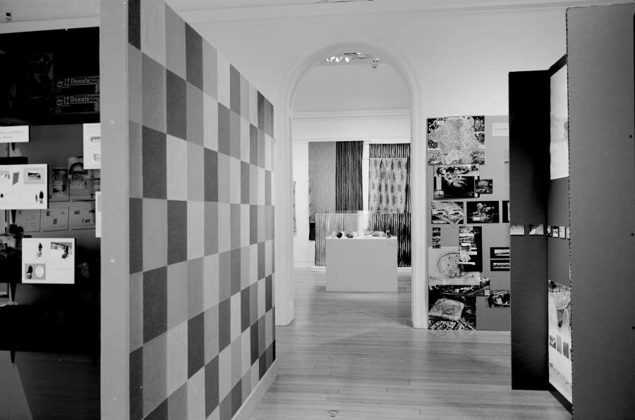 view exhibition image