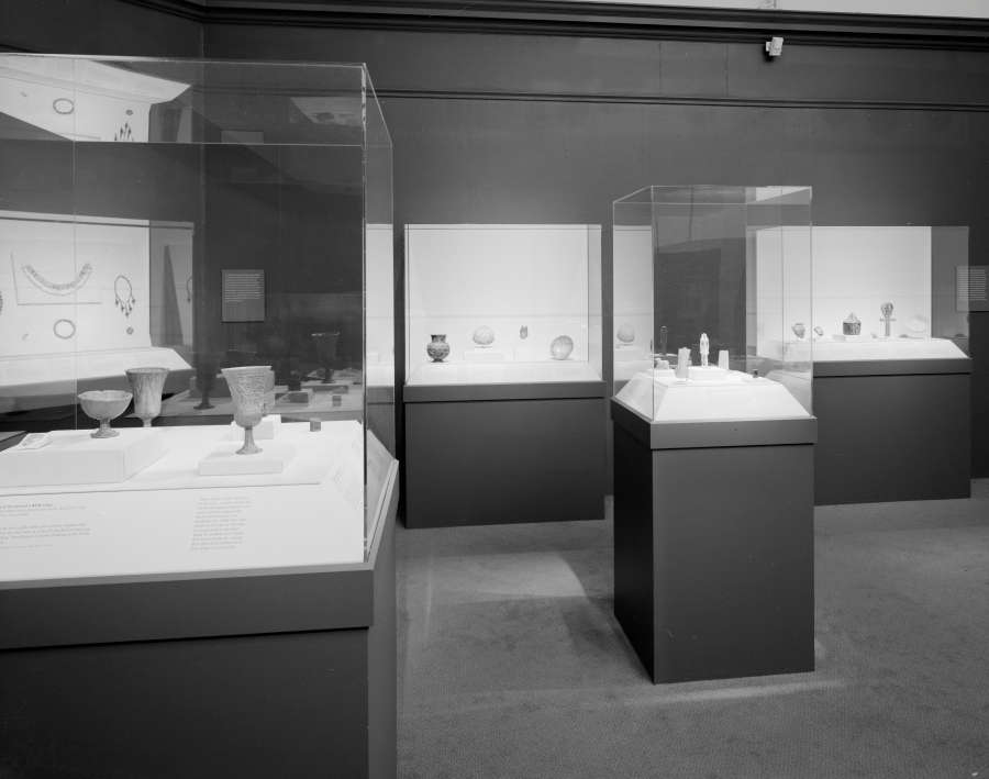view exhibition image
