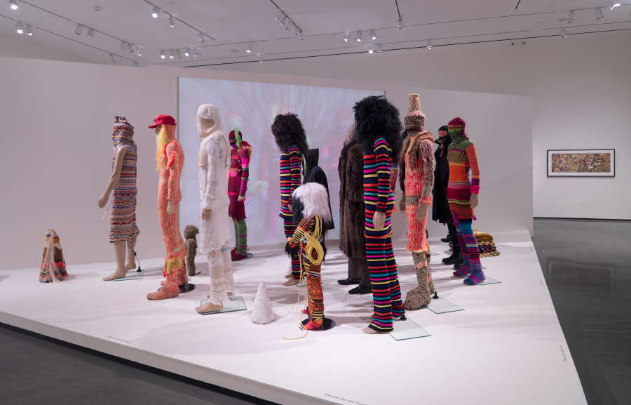 view exhibition image