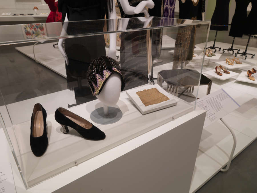 view exhibition image