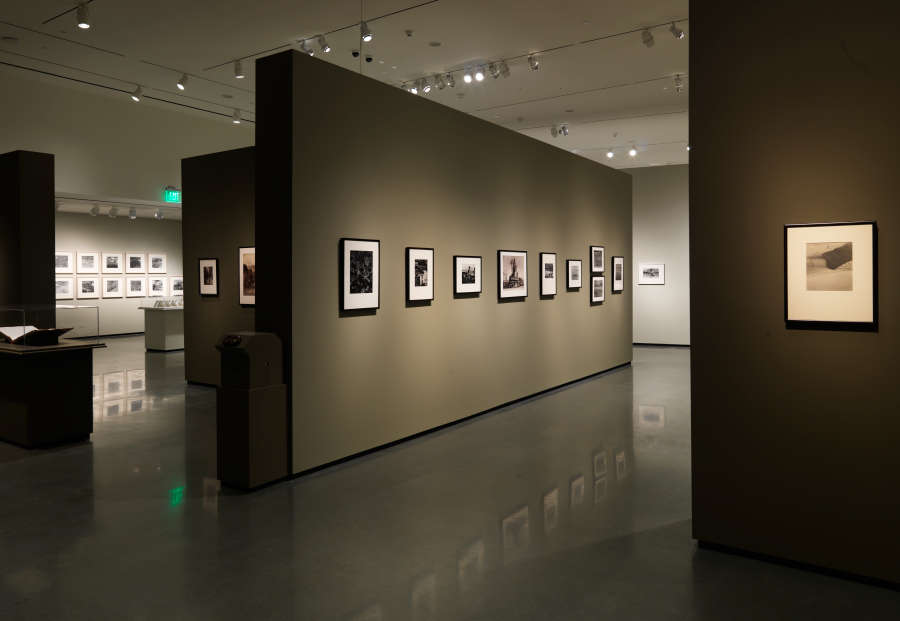 view exhibition image