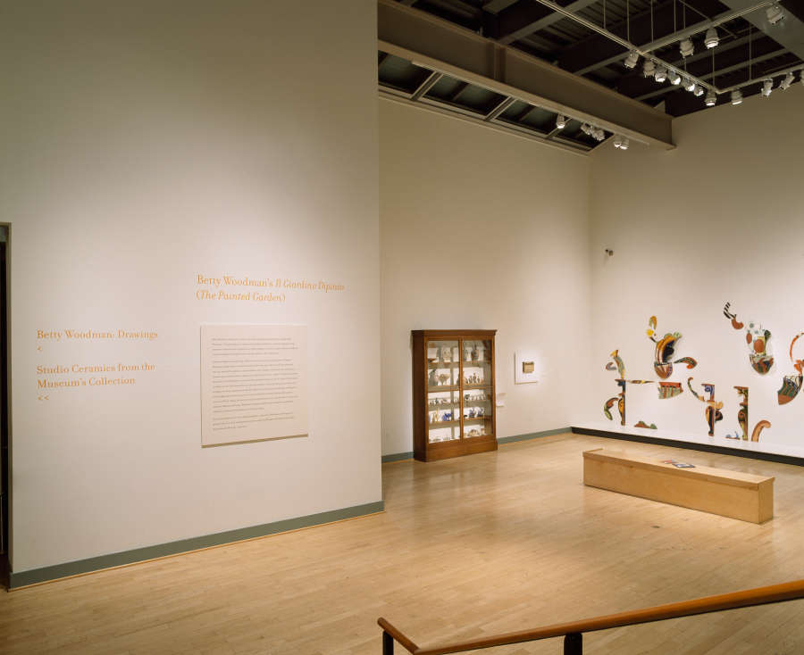 view exhibition image