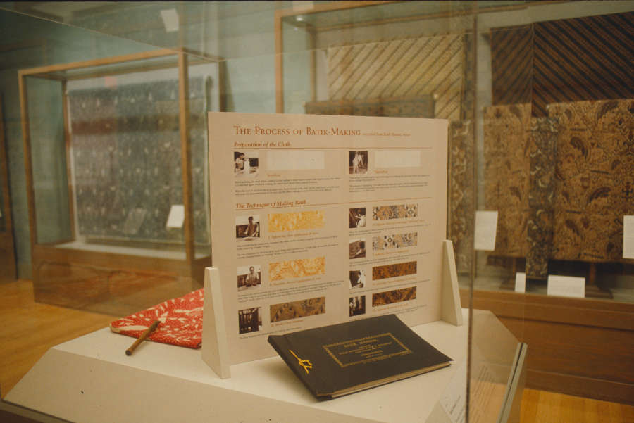 view exhibition image
