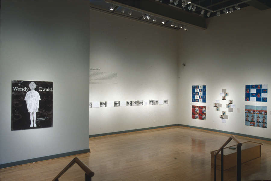 view exhibition image