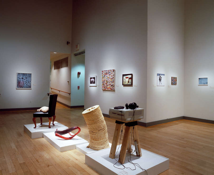 view exhibition image