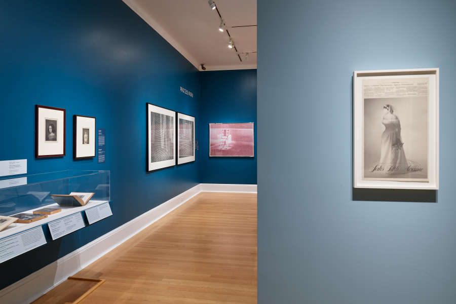 view exhibition image