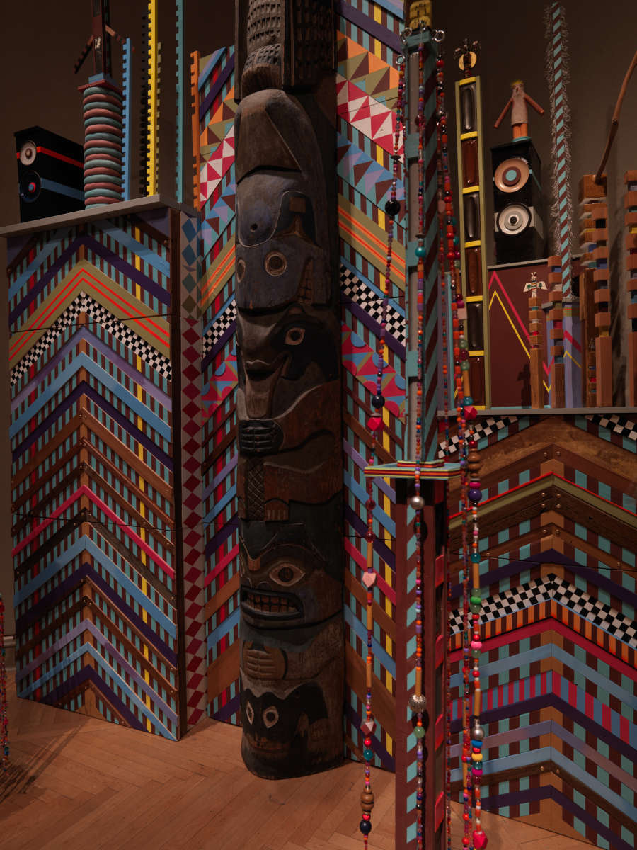 view exhibition image