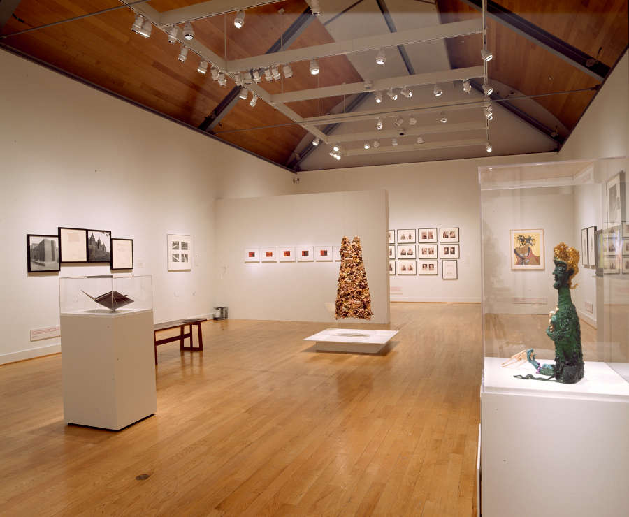 view exhibition image