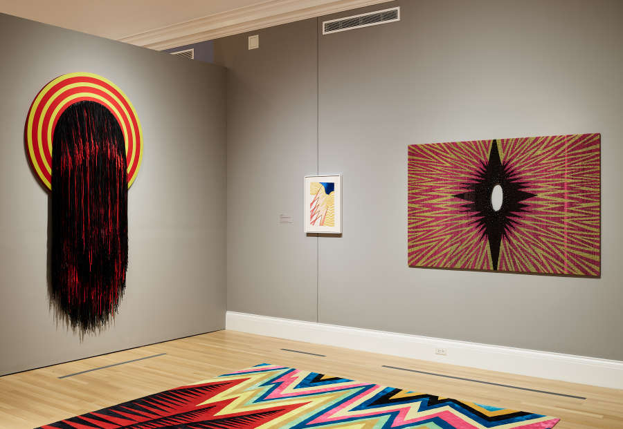 view exhibition image