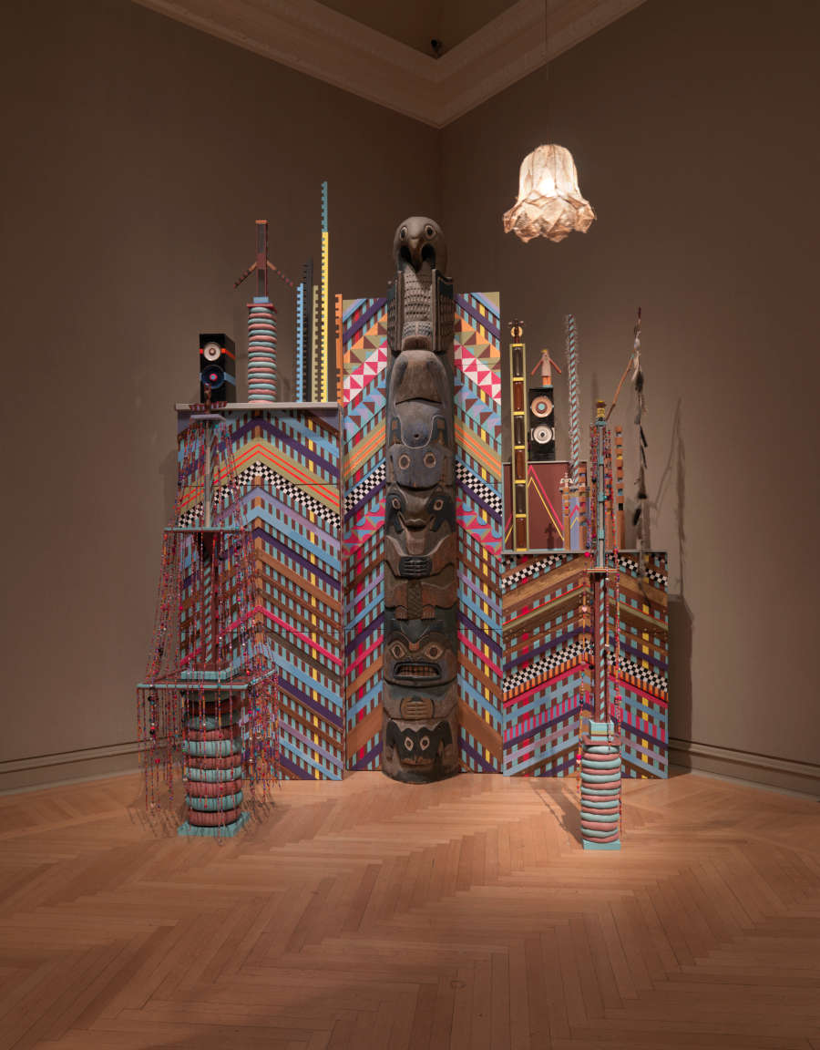 view exhibition image