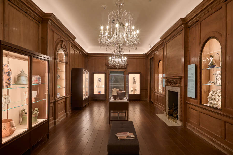 view exhibition image