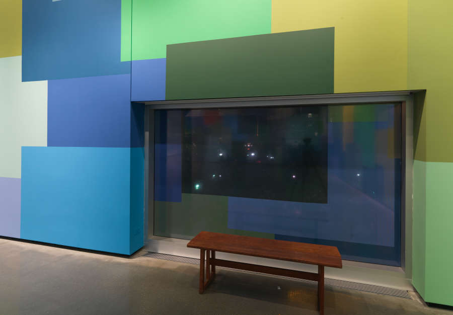 view exhibition image