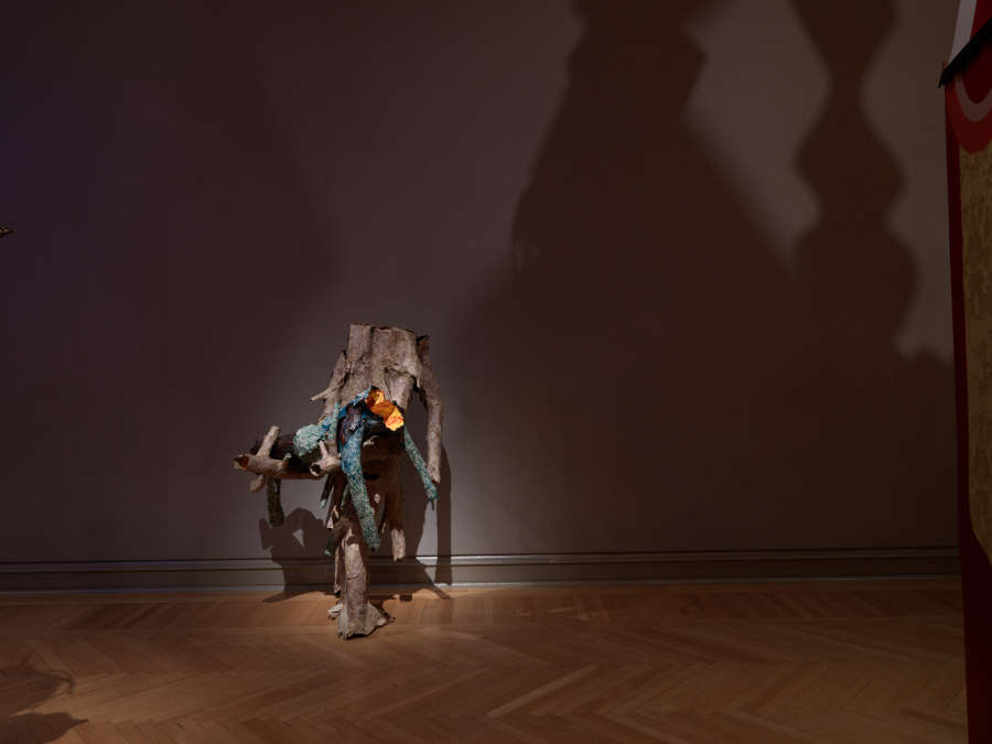 view exhibition image