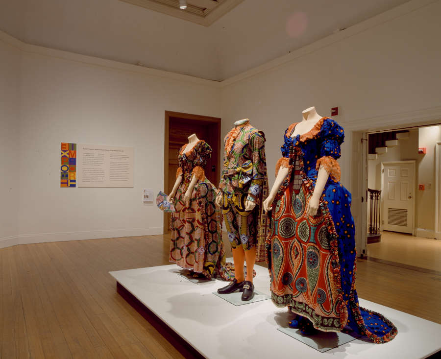 view exhibition image