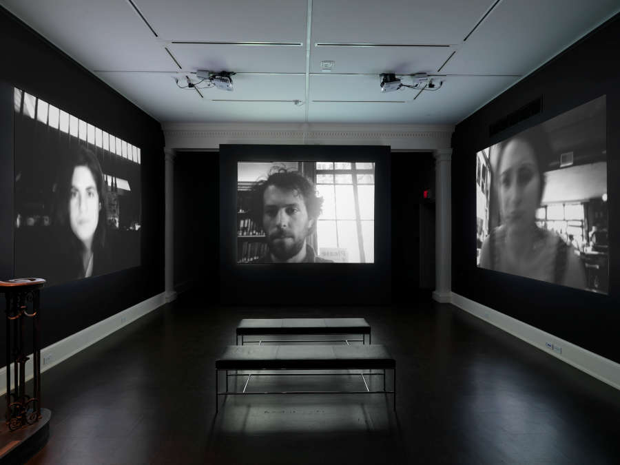 view exhibition image