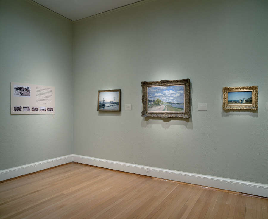 view exhibition image