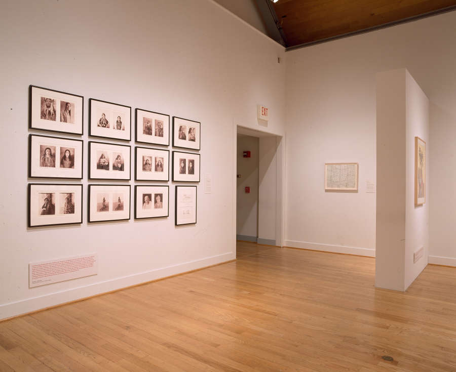 view exhibition image
