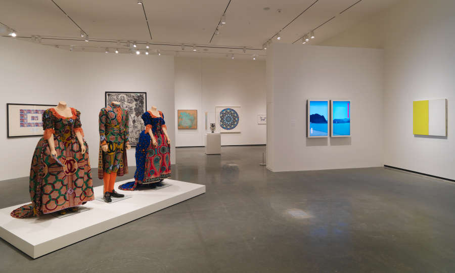 view exhibition image