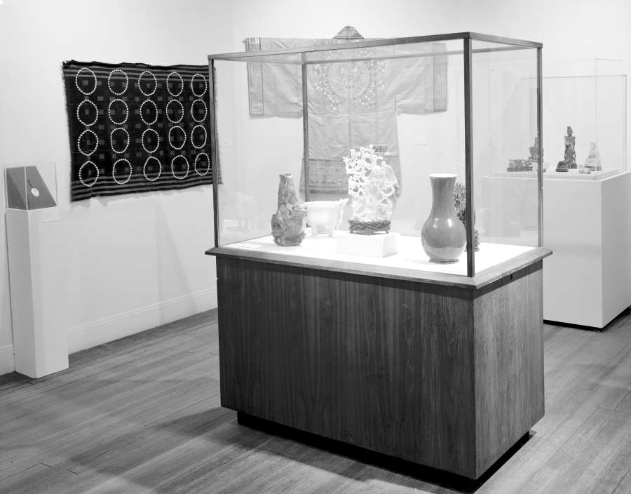 view exhibition image