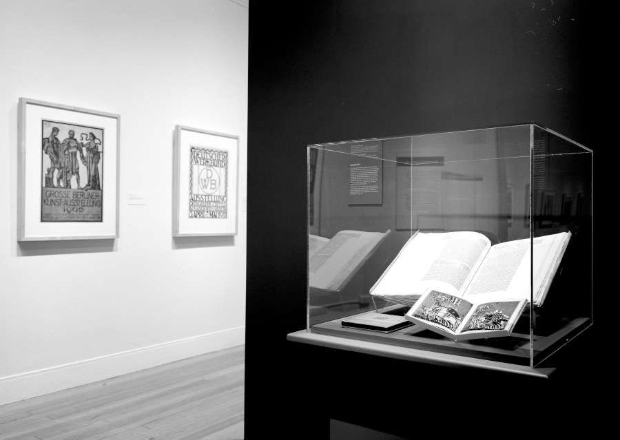 view exhibition image