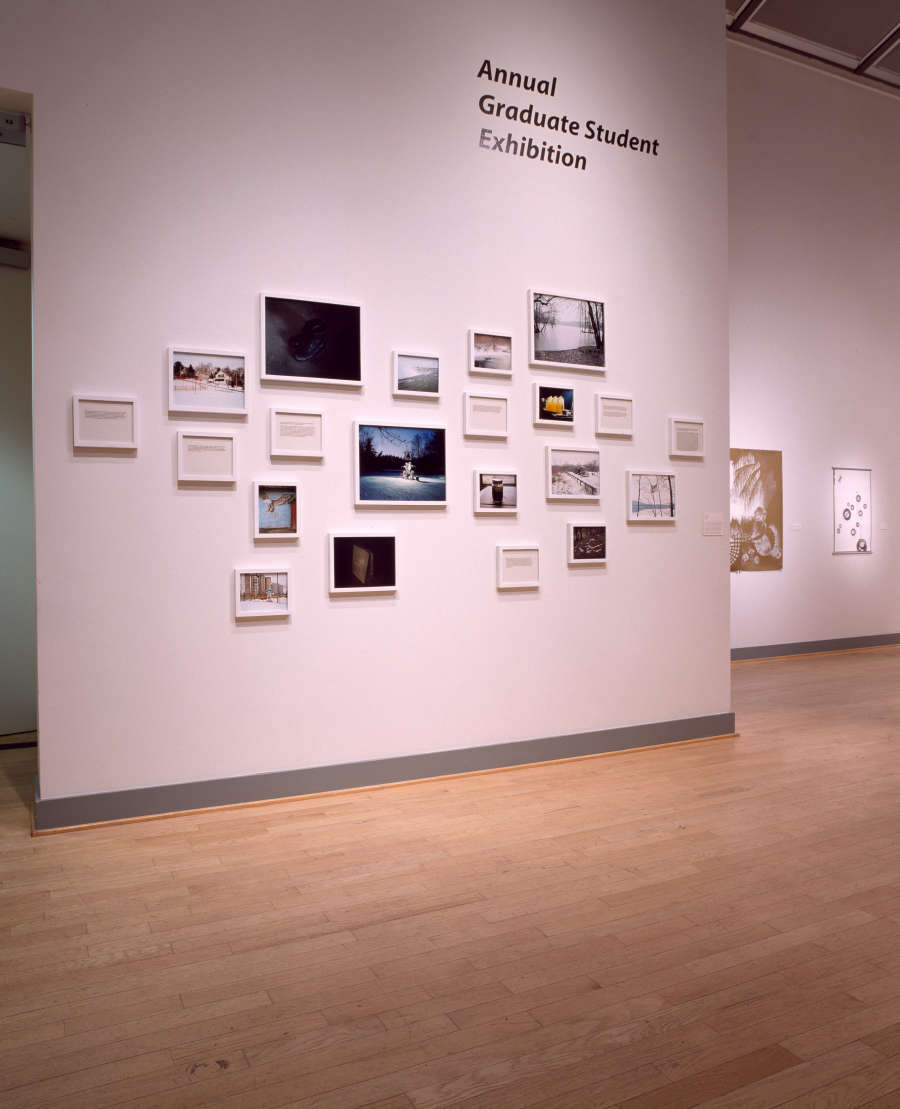 view exhibition image