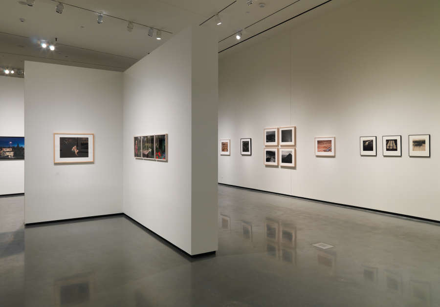 view exhibition image