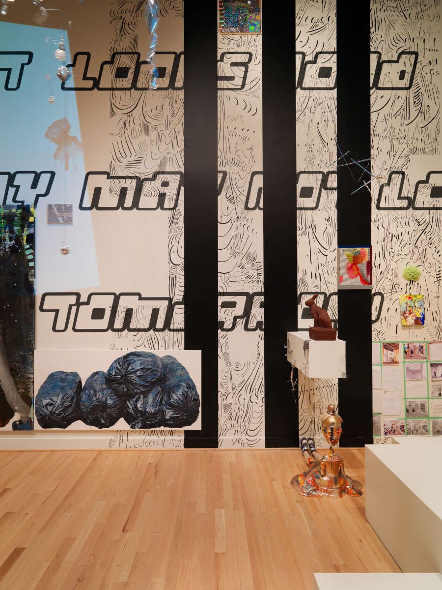 view exhibition image