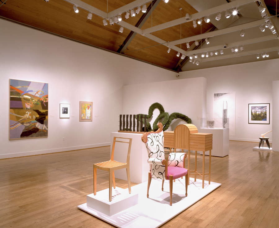 view exhibition image