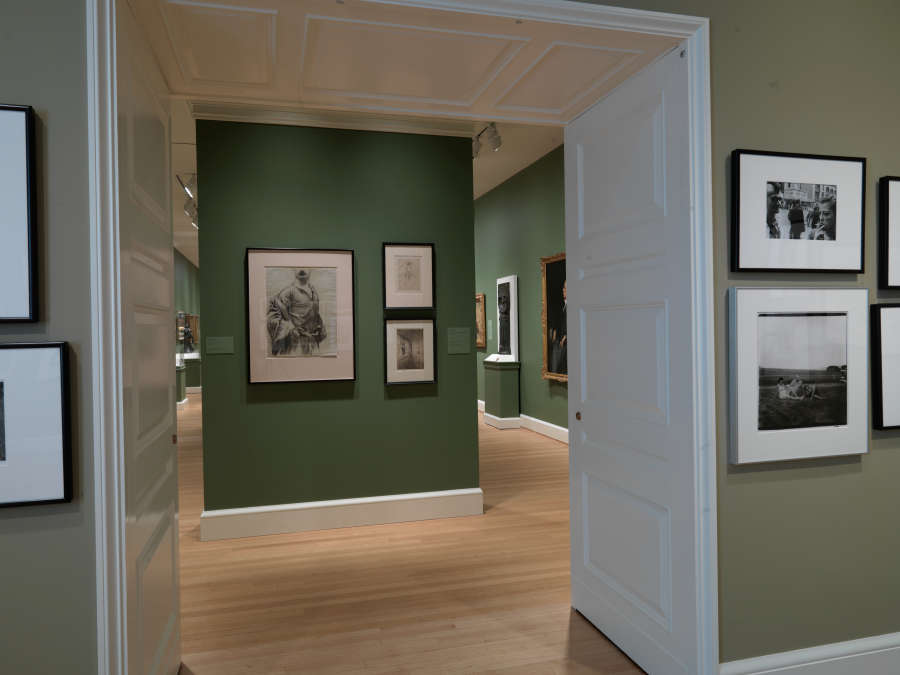 view exhibition image