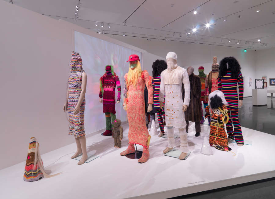 view exhibition image