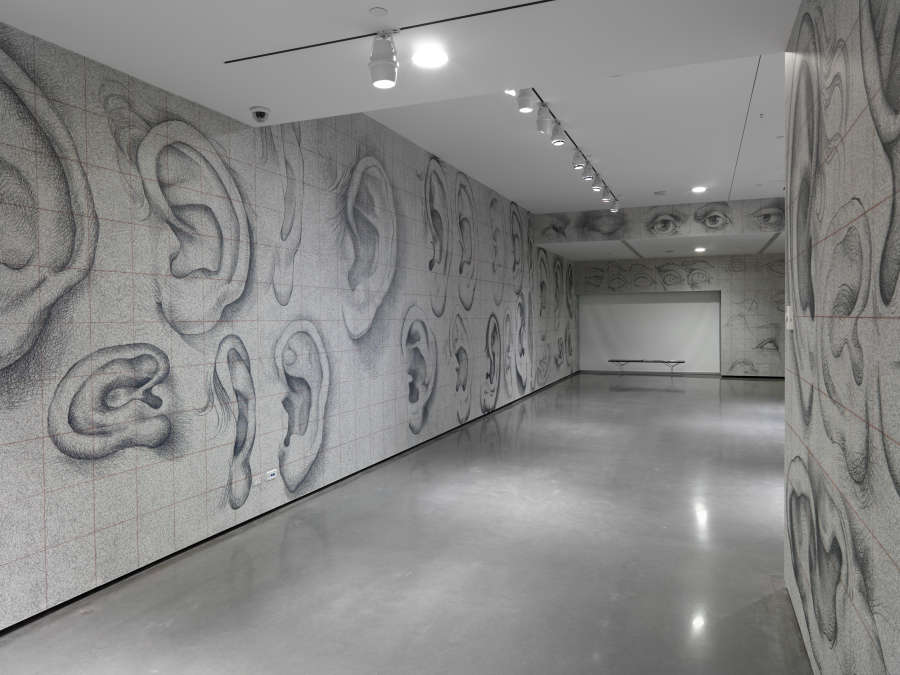 view exhibition image