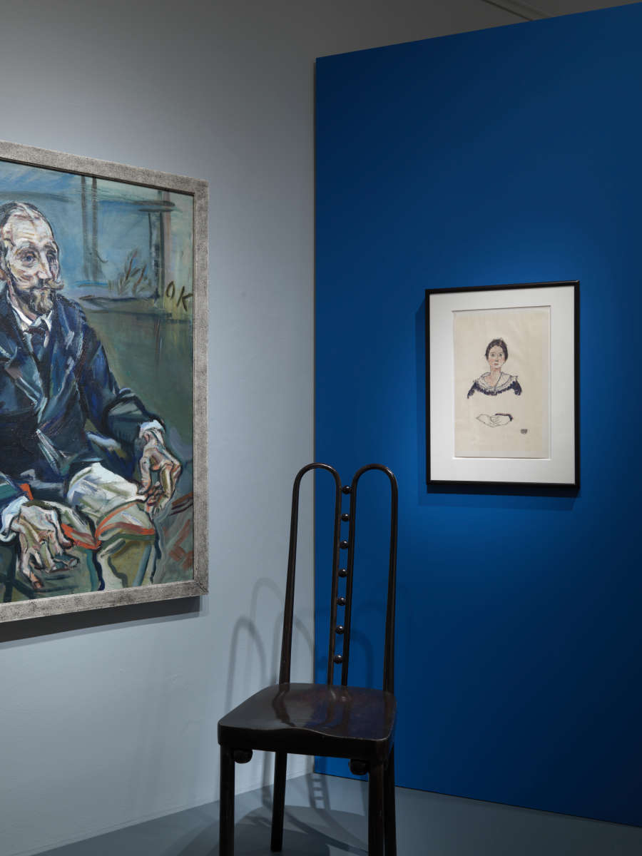 view exhibition image